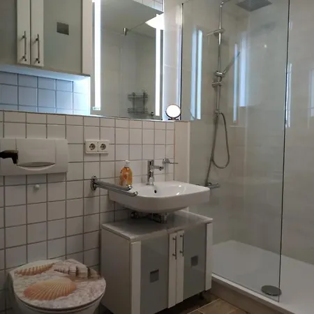 Ferienwohnung Dana Apartment *